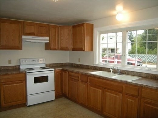 Building Photo - 13 Sandy Pine Rd