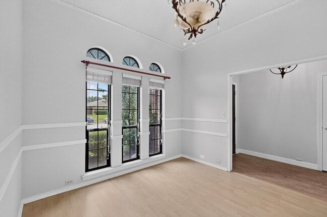 Photo - 1207 Mistywood Lane Unit House
