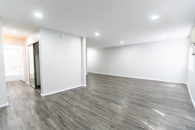 Foto del interior - 2039 North Las Palmas Ave