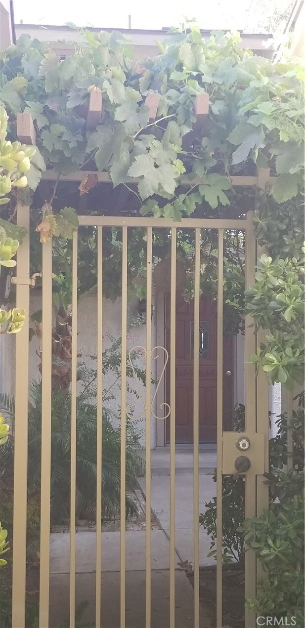 Foto del edificio - 2638 Mangrove Way