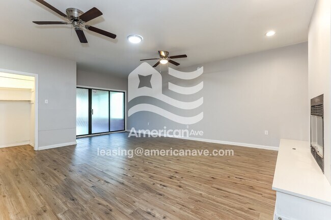 Foto del edificio - 2515 Montreal Dr