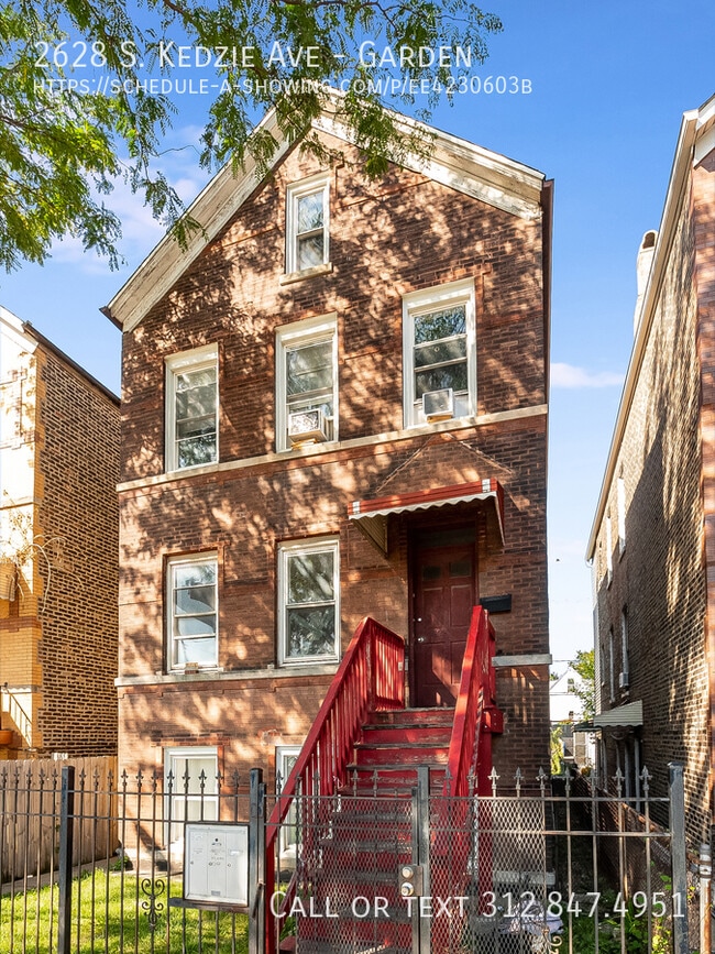 Building Photo - 2628 S Kedzie Ave Building Photo - 2628 S Kedzie Ave