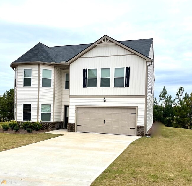 Building Photo - 166 Goodall Woods Dr