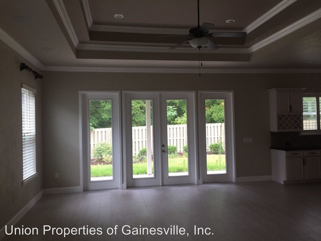 Building Photo - 4 br, 3 bath House - 7845 SW 79th Drive