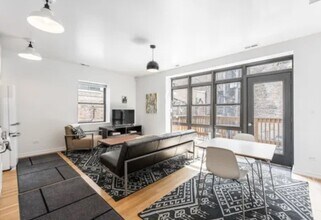 Building Photo - 1219 W Gunnison St