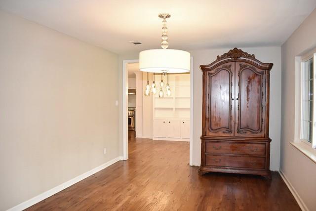 Building Photo - 609 Colleyville Terrace