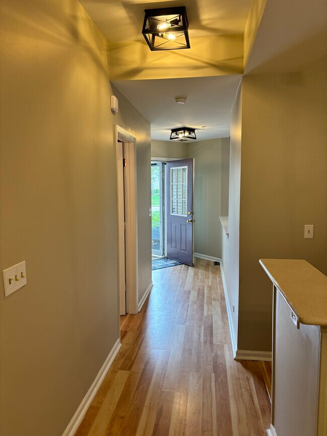 1036 E Wilson Ave, Lombard, IL 60148 Townhome Rentals in Lombard IL