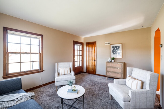 Foto del edificio - 2411 W Mill Rd