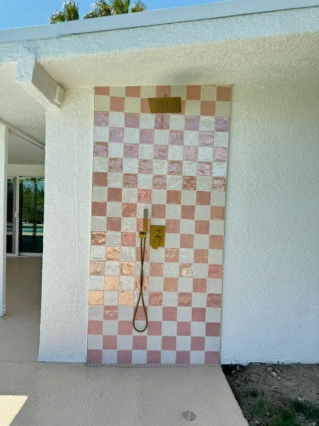 Building Photo - 2218 N San Antonio Rd
