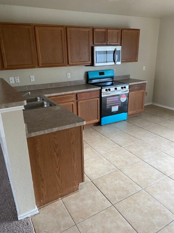 Building Photo - 4415 Rothberger Way