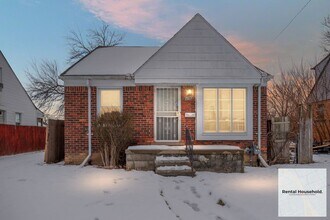 Building Photo - 15280 Faircrest St