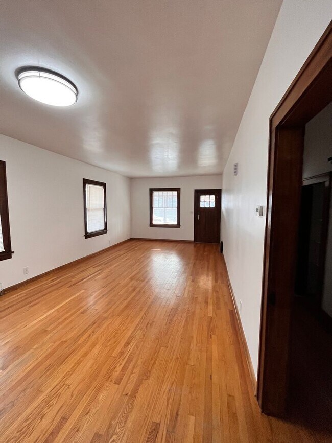 Foto del edificio - Wonderful 2 bedroom single family house!