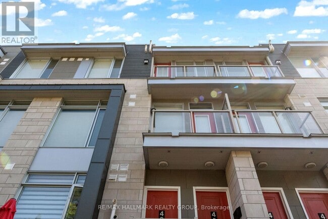 Building Photo - 40 Holmwood Ave