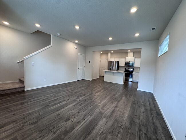 Foto del edificio - 896 N 18th Ave