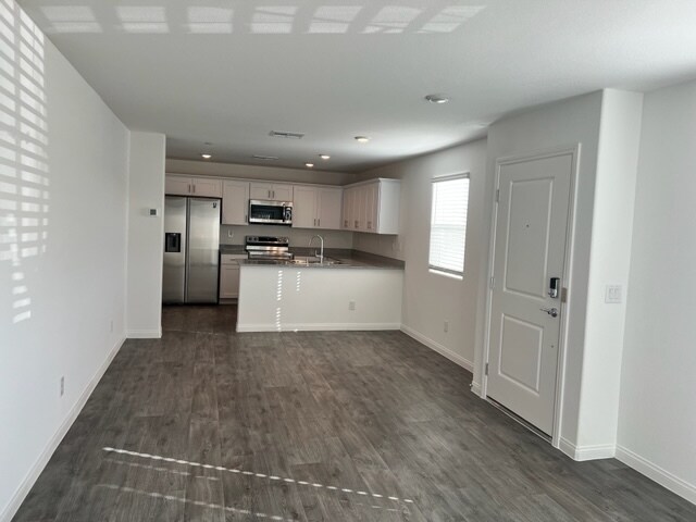 Foto del edificio - 12283 Radiant Sunrise Rd
