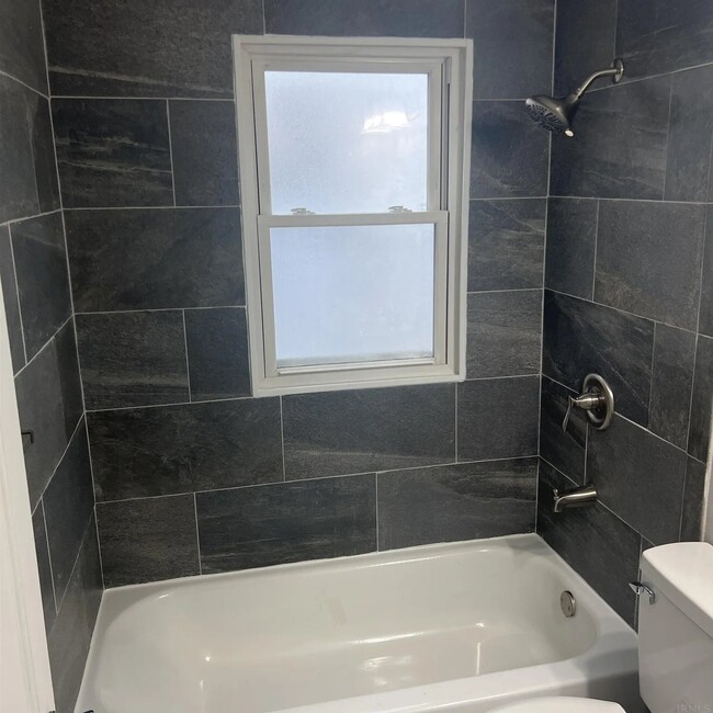 Building Photo - 1802 O Brien St