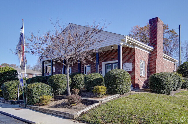 Building Photo - Oakview Terrace