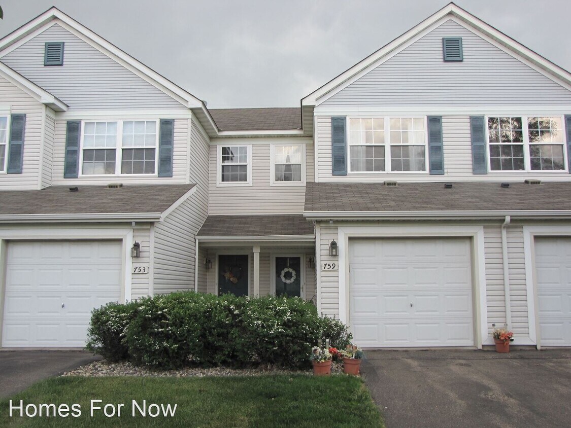 2 br, 1.5 bath House 759 Providence Drive House Rental in Shakopee