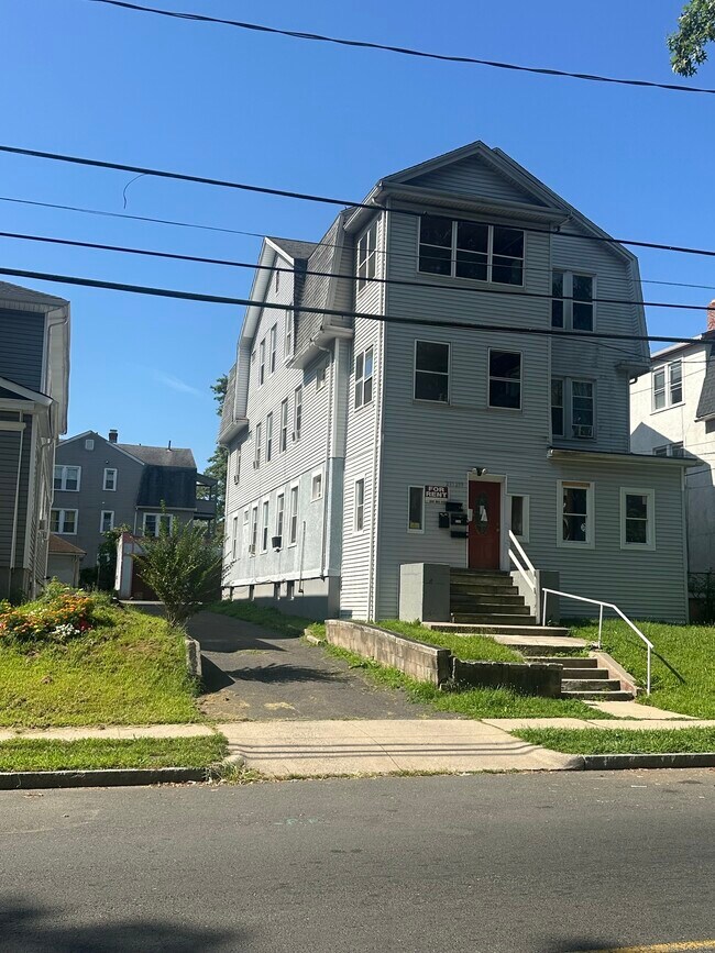 Foto del edificio - 237 Westland St