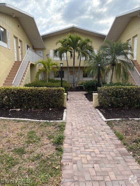 Building Photo - 8135 Country Rd