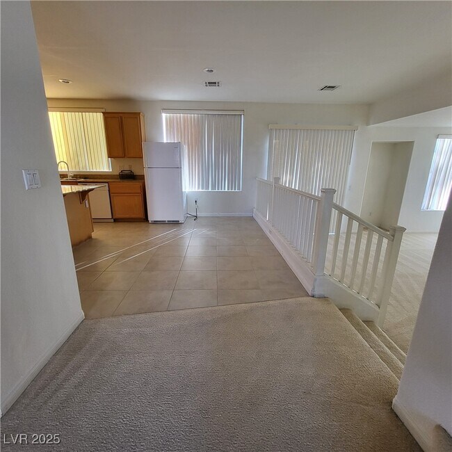 Foto del edificio - 211 Tayman Park Ave