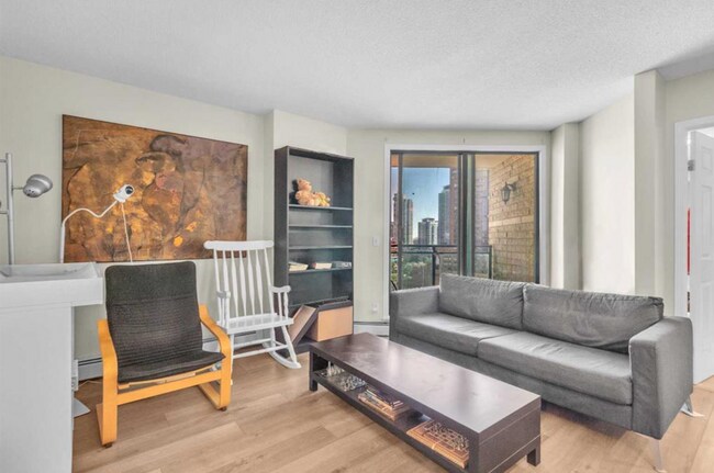 Building Photo - Urban Living at Its Best – Downtown Calgar...