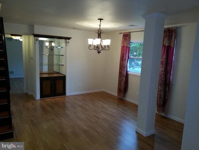 Foto del edificio - 326 Garner Ave