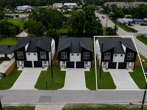 Building Photo - 8449 Furray Rd