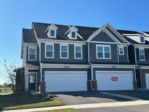 Building Photo - 5955 Hawkweed Dr