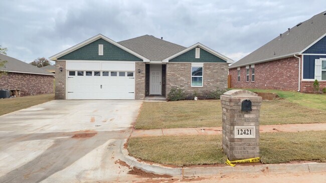 Foto del edificio - 3 Bedroom 2 Bathroom 2 Car Garage Home in Oakdale School District