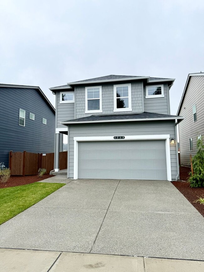 Building Photo - 4 bedroom brand new house in Bremerton.