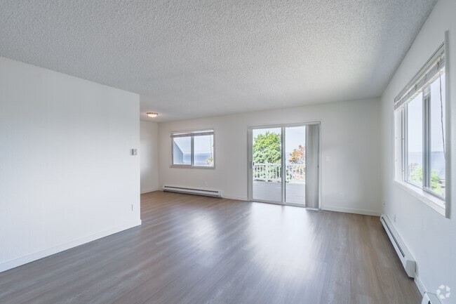 2BR, 1BA - 1,029SF - Living Room - Waterview Place