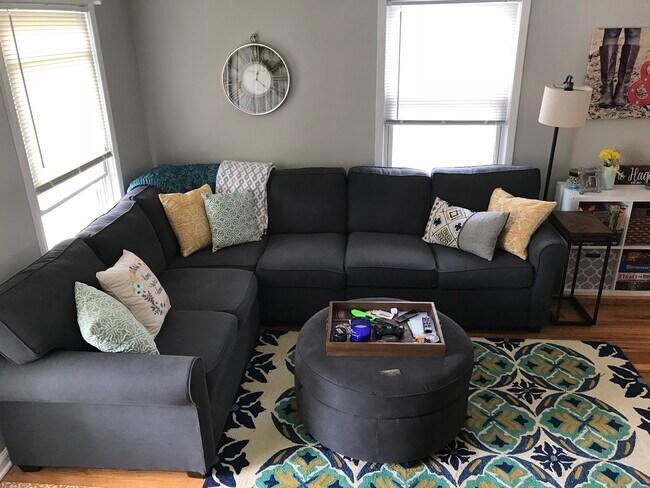 Foto del edificio - 1423 E 4th St