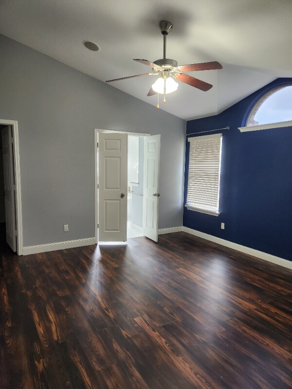Building Photo - 5502 Red Pine Dr
