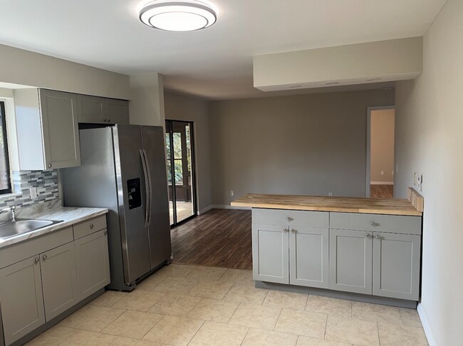 Foto del edificio - Spacious Florida Living 3 Bedroom, 2 Bath