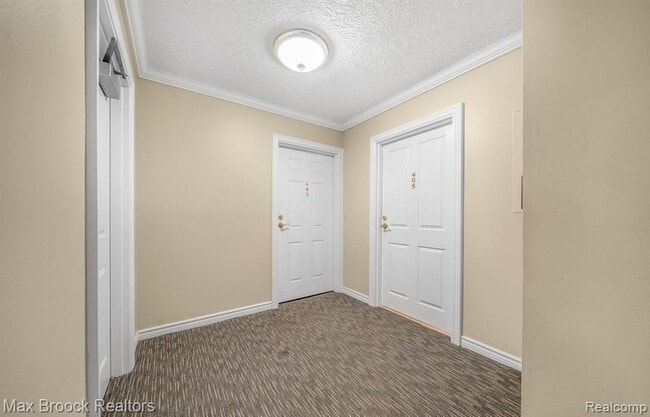 Building Photo - 444 Chester St