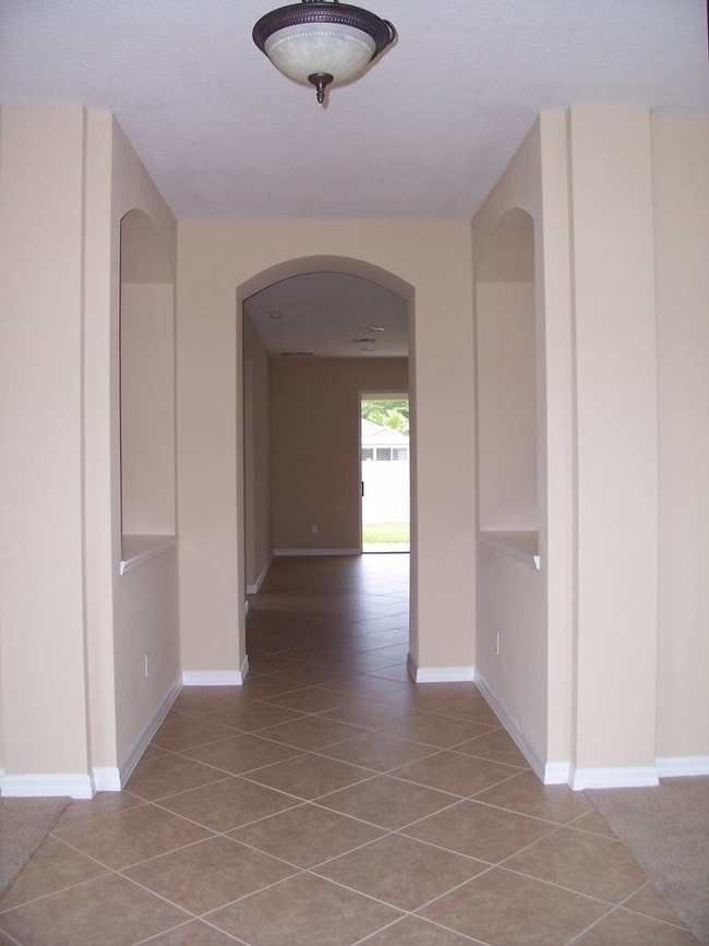 Building Photo - 836 Kazaros Cir