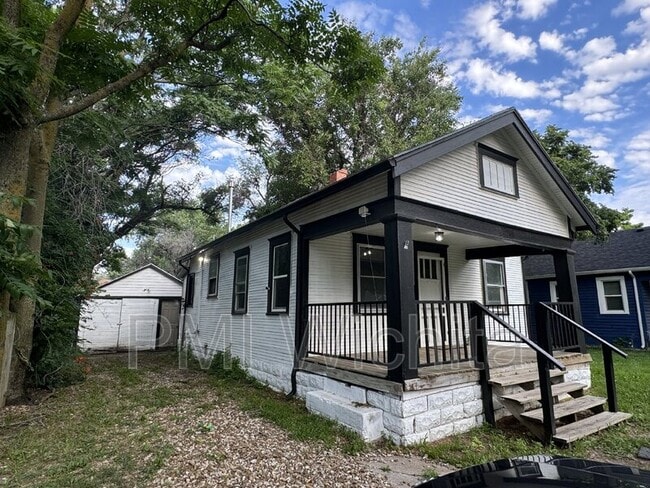 Building Photo - 1527 S Lulu St