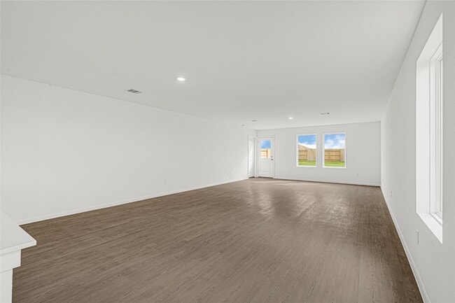 Building Photo - 16102 Rustic Pr Dr