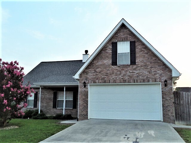 Primary Photo - 1231 Mishas Way