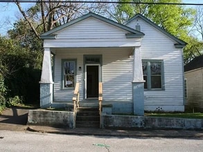 Building Photo - 801 20th St