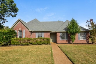 Building Photo - 990 Jessa Cove