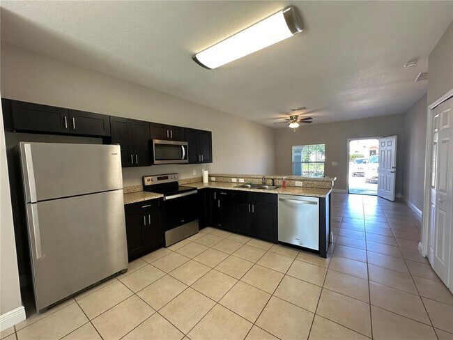 Foto del edificio - 1022 Embrun Ct
