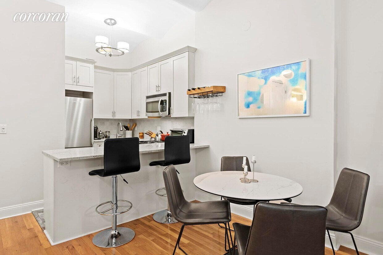 9 Barrow St Unit 2M, New York, NY 10014 Condo for Rent in New York, NY