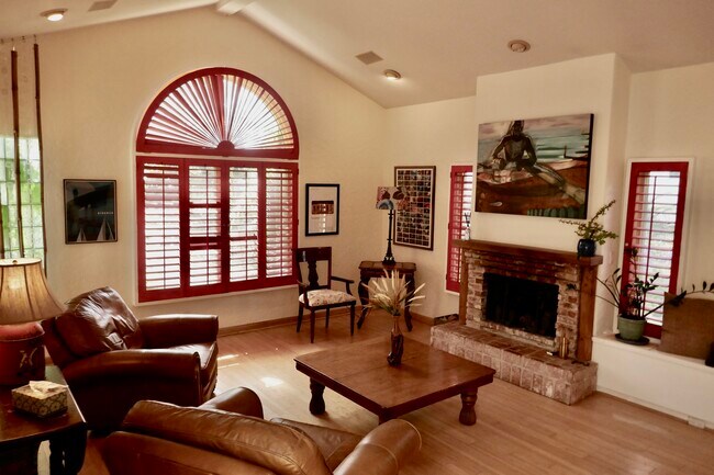 Building Photo - 10579 Dunleer Dr
