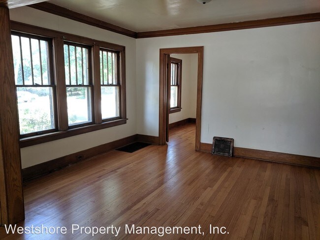 Building Photo - 4 br, 2.5 bath House - 480 E Apple Ave.