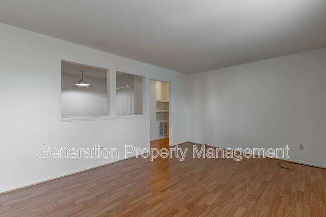 Foto del edificio - 17 Knollwood Dr