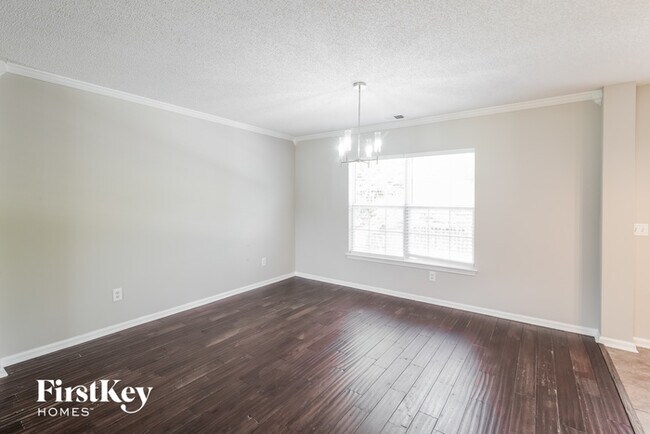 Foto del edificio - 3047 Maple Leaf Dr