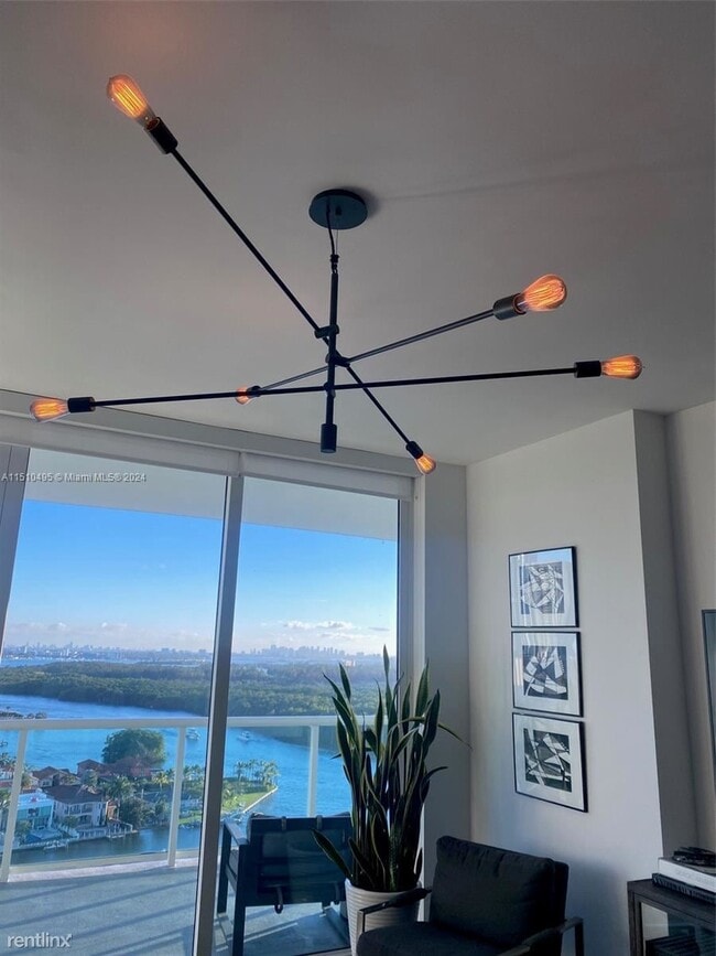 Foto del edificio - 3 br, 3 bath House - 400 Sunny Isles Blvd ...