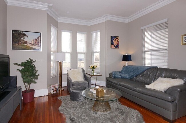 Foto del edificio - 55 Sawyer Ave